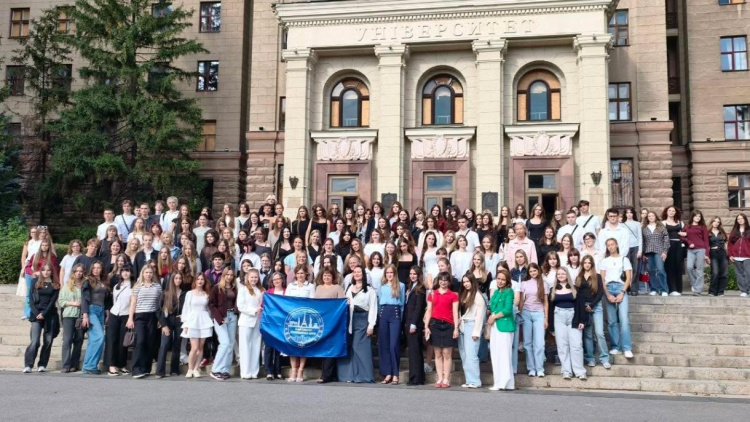 Посвята першокурсників у студенти на факультеті іноземних мов!